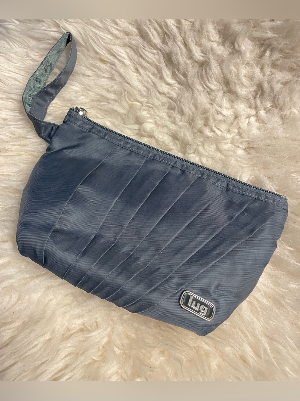 Lug Quilted Wristlet Clutch Gray